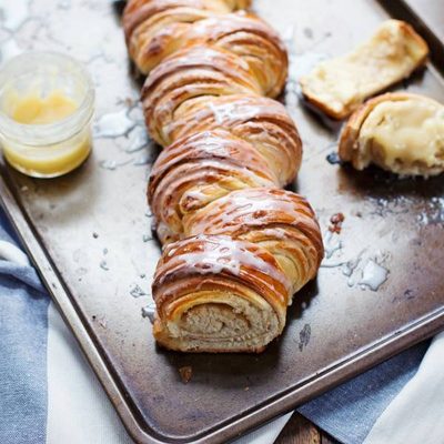 A picture of Homemade Cinnamon Roll Pull Apart Bread